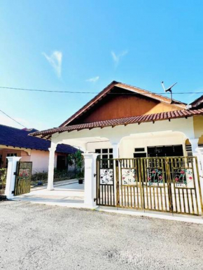 Akasia HomeStay di Bukit Payong, Terengganu